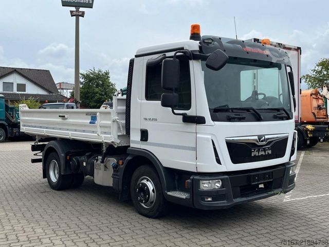 Tipper truck MAN TG-L 12.250 4x2 BB 2-Achs Kipper 6Zylinder