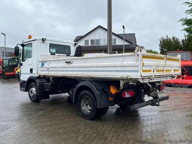 Tipper truck MAN TG-L 12.250 4x2 BB 2-Achs Kipper 6Zylinder