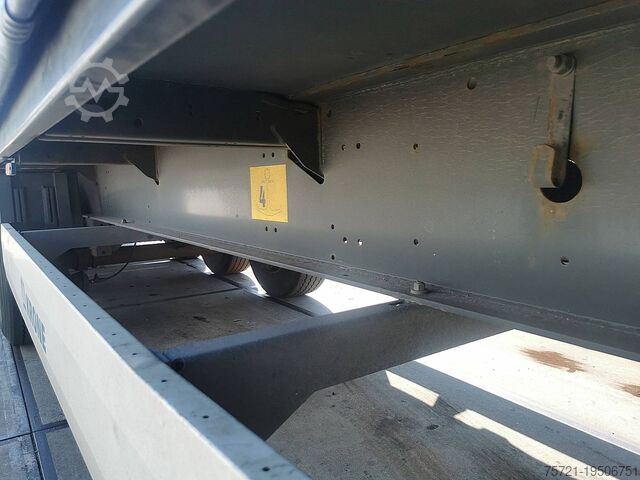 Schiebeplanen KRONE SDP 02 BÄR 2 TONS TAILLIFT