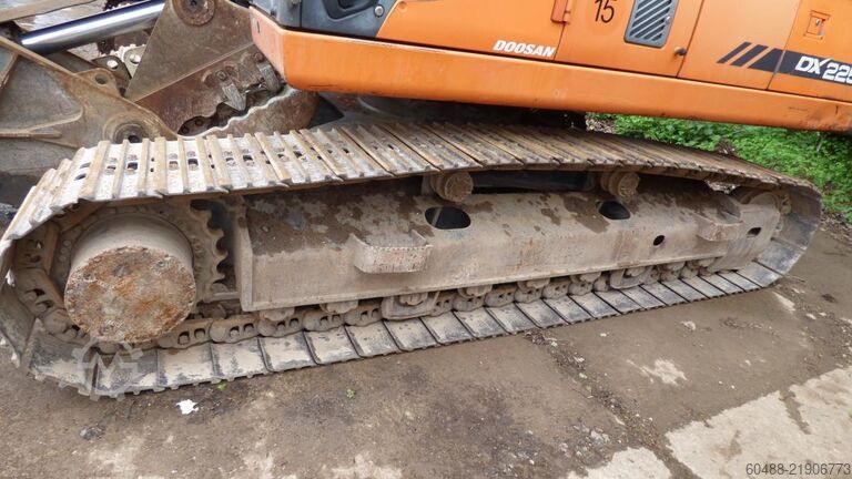 Hydraulic crawler excavator DOOSAN EX CA DX 225 LC
