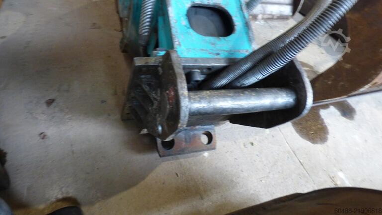 Hydraulic concrete pulverizer MOERS EHP 22