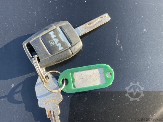 Standard SZM MAN TGX 18.480 4X2 BLS XXL-FHAUS, RETARDER