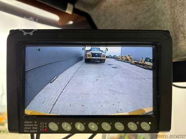 Radlader Volvo L 90 H (High tip + New tires)