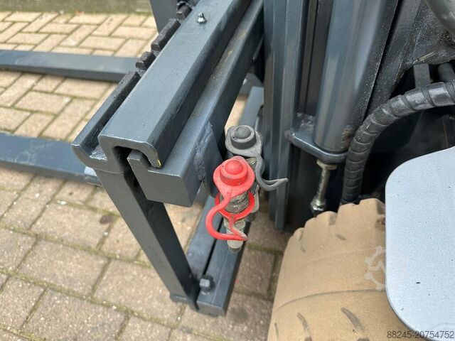 Elektrischer Triplex-Gabelstapler Still RX20-20 mit Seitenschub STILL RX20-20