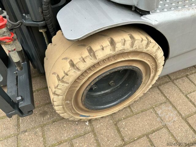 Elektrischer Triplex-Gabelstapler Still RX20-20 mit Seitenschub STILL RX20-20