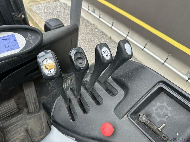 Elektrischer Triplex-Gabelstapler Still RX20-20 mit Seitenschub STILL RX20-20