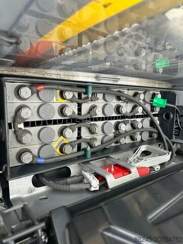 Elektrischer Triplex-Stapler Still EXV SF 14, Hubhöhe 5.316 mm, Ref.-Nr. VS-22581 STILL EXV SF 14