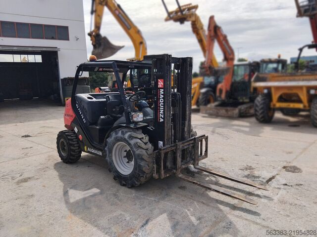 Geländestapler Manitou MC18.4 D