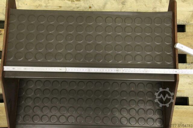 Maschinentreppe Stahl 590/620/H220 mm