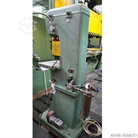 Pneumatic Press BURGER DO 5