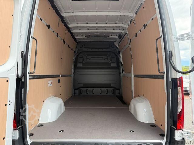 High-roof van Mercedes-Benz Sprinter 319 CDI 4x4 3665 DISTRONIC AHK LED