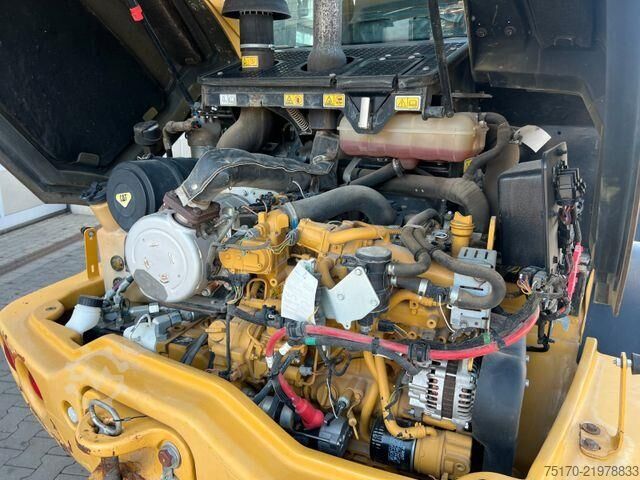 Loader CAT 908M / 1.554h / Gabel / Schaufel