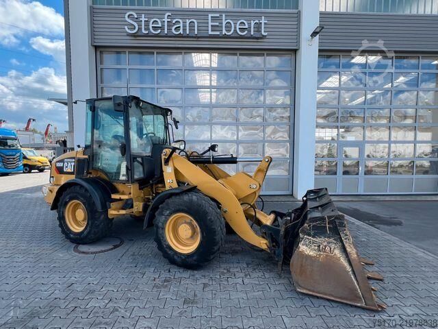 Loader CAT 908M / 2.644h / Gabel / Schaufel