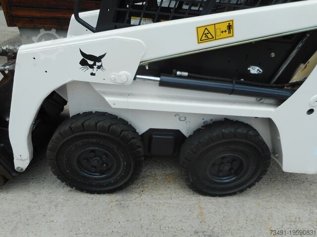 Skid steer loader Bobcat S70