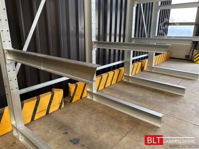 Kragarmregal ca. 4,02 lfm. Kragarmregal H: 300 cm T: 137 cm , 500 Kg/Arm , 4 Lagerebenen