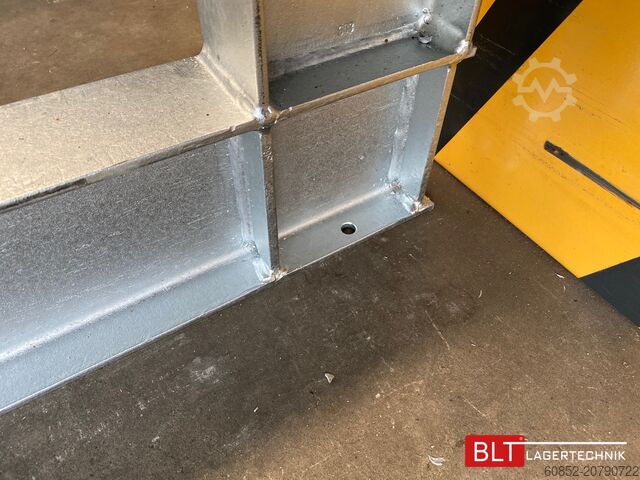 Kragarmregal ca. 4,02 lfm. Kragarmregal H: 300 cm T: 137 cm , 500 Kg/Arm , 4 Lagerebenen