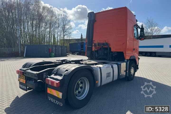 Standard-SZM Volvo FH13 440 Globetrotter, Euro 5