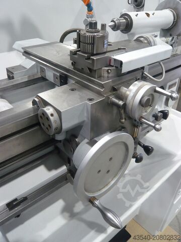Leit-/Zugspindeldrehmaschine Schaublin 135 mit Zubehör