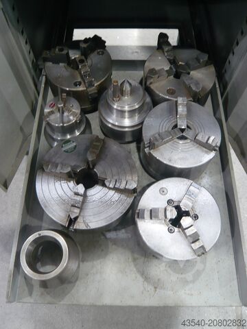 Leit-/Zugspindeldrehmaschine Schaublin 135 mit Zubehör