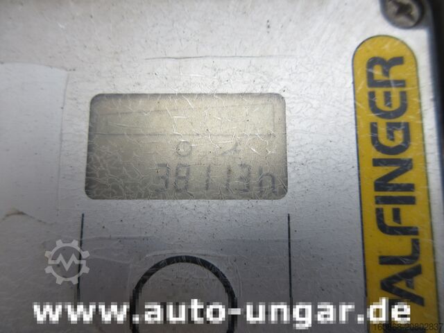 Dreiseitenkipper LKW Iveco Trakker 360 Kipper Allrad 4x4 Kran Palfi