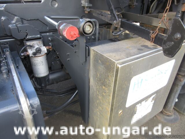 Dreiseitenkipper LKW Iveco Trakker 360 Kipper Allrad 4x4 Kran Palfi