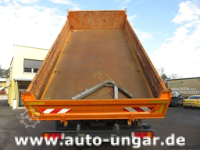 Dreiseitenkipper LKW Iveco Trakker 360 Kipper Allrad 4x4 Kran Palfi