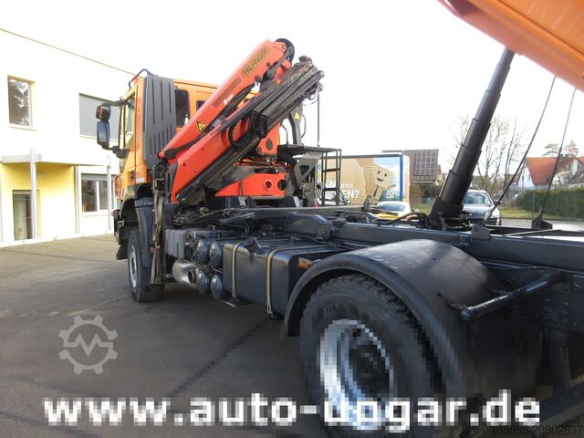 Dreiseitenkipper LKW Iveco Trakker 360 Kipper Allrad 4x4 Kran Palfi