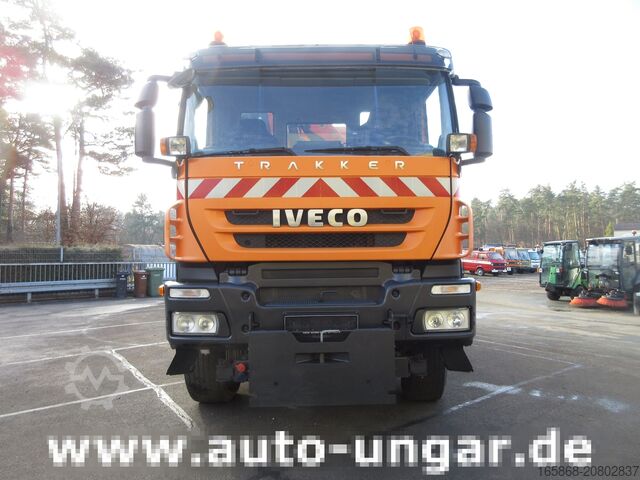 Dreiseitenkipper LKW Iveco Trakker 360 Kipper Allrad 4x4 Kran Palfi