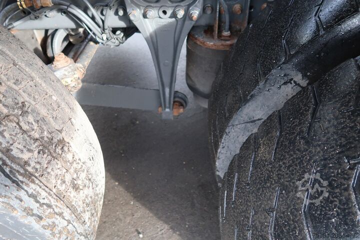 Abrollkipper Mercedes-Benz Actros 2551 6x2 Nachlauflenkachse
