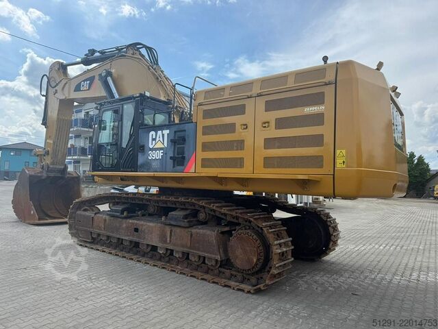 EXCAVATOR Caterpillar 390FL ME