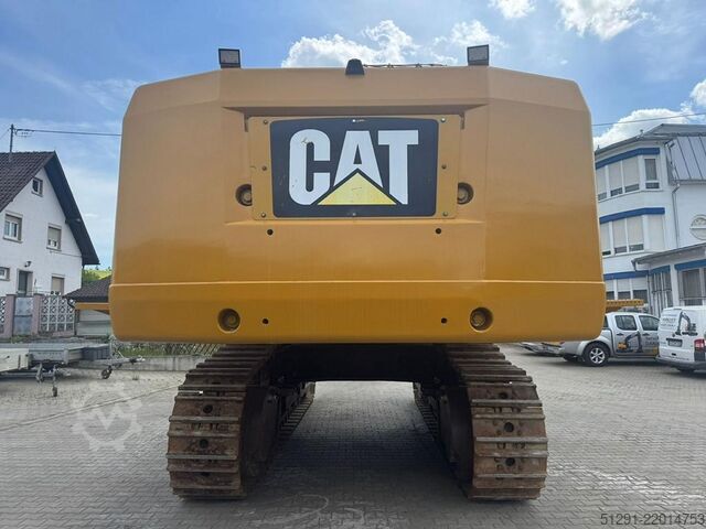 EXCAVATOR Caterpillar 390FL ME