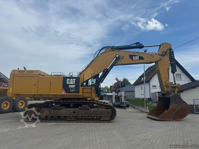 EXCAVATOR Caterpillar 390FL ME