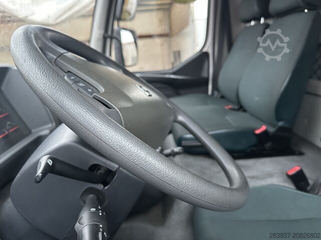 LKW mit Pritsche & Plane VOLVO FL 250