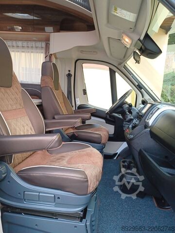 Wohnwagen/Wohnmobil Knaus TI700