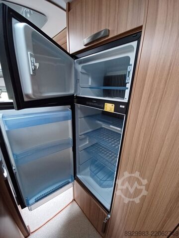 Wohnwagen/Wohnmobil Knaus TI700