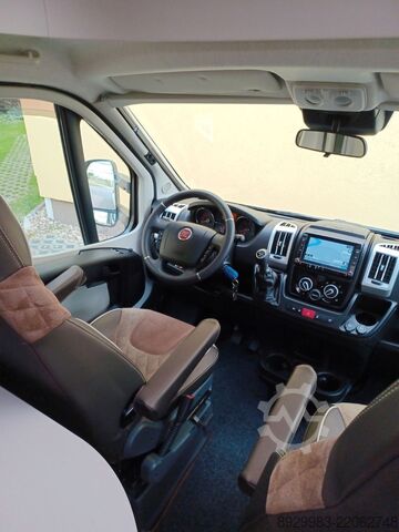 Wohnwagen/Wohnmobil Knaus TI700