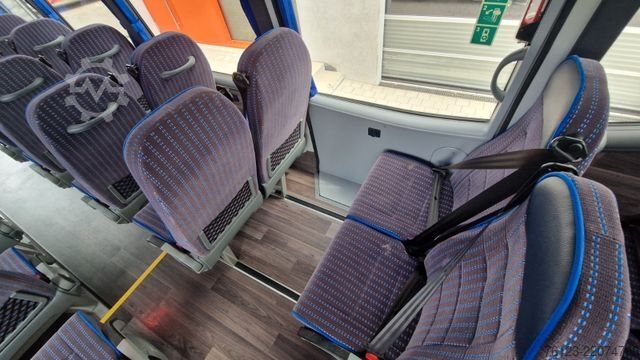 Minibus IVECO 2x Daily 70 Lagerfahrzrug Ferqui Sunrise 2,5 m B