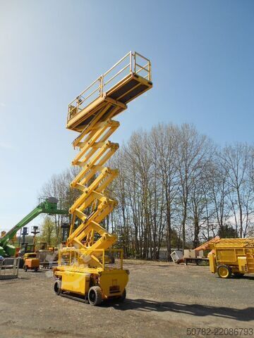 Scissor lift Holland Lift HL190E12