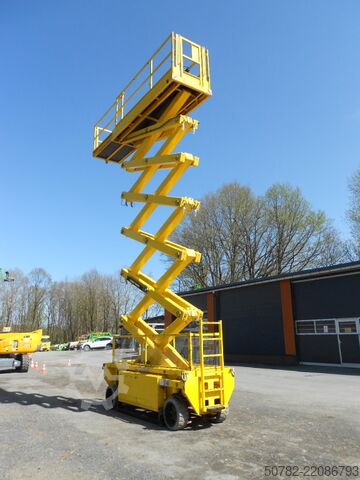 Scissor lift Holland Lift HL190E12