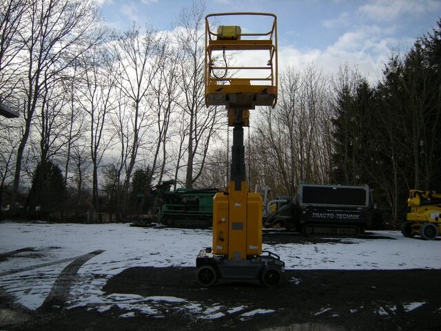 Vertical mast lift Haulotte Star 10