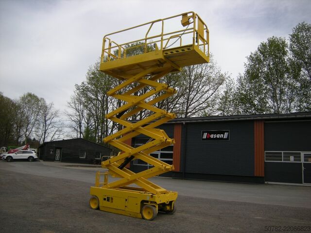 Scissor lift Genie GS 3246 (ID3973)