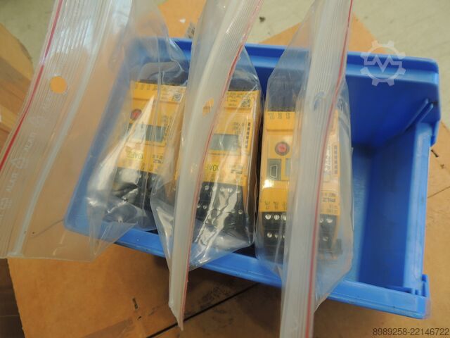 Safety control base unit PILZ PNOZ m B0 772100