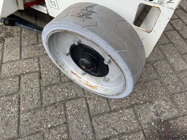 Scissor lift JLG 2646ES Hoogwerker Schaarhoogwerker