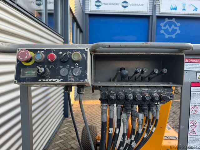Articulated boom lift Niftylift HR12NE Hoogwerker Knikarmhoogwerker