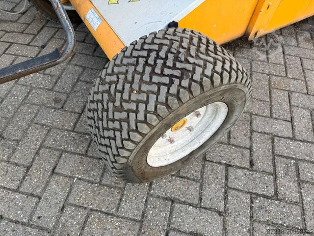 Articulated boom lift Niftylift HR12NE Hoogwerker Knikarmhoogwerker