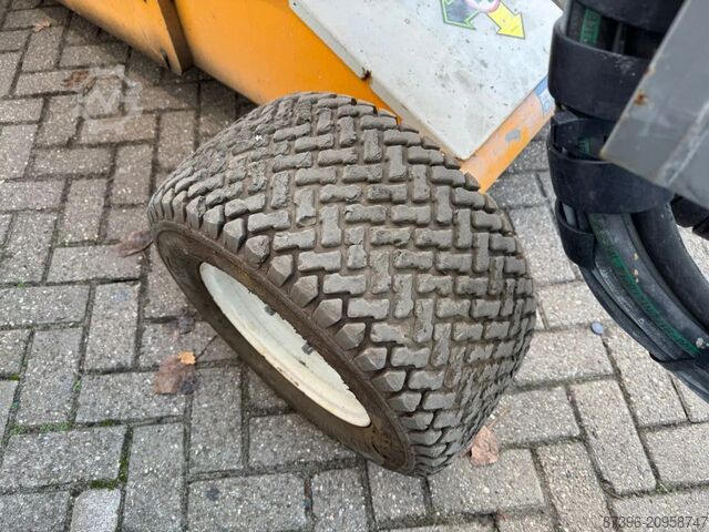 Articulated boom lift Niftylift HR12NE Hoogwerker Knikarmhoogwerker