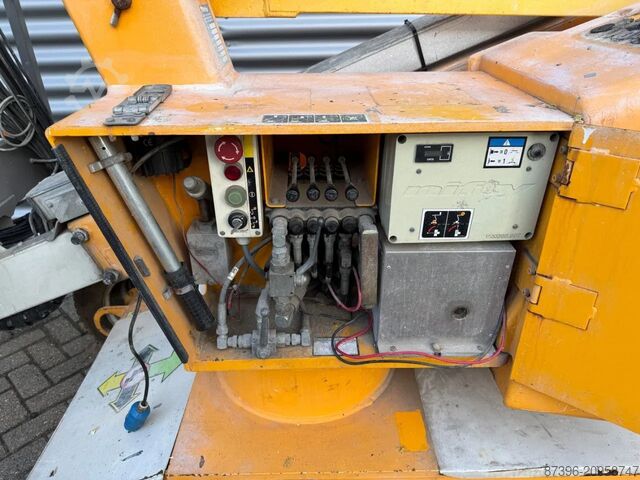 Articulated boom lift Niftylift HR12NE Hoogwerker Knikarmhoogwerker