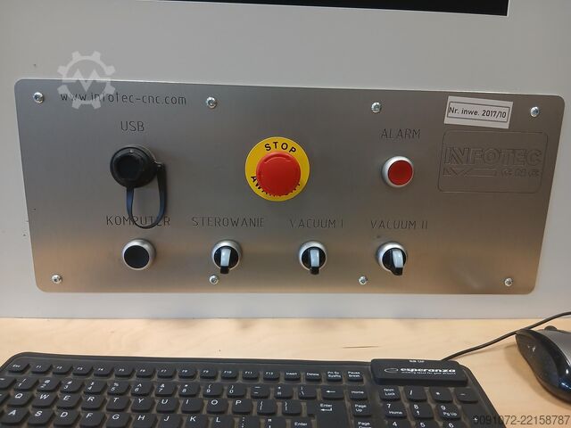 Plotter 4 CNC CNC Router- Engraver InfoTec 3025 C