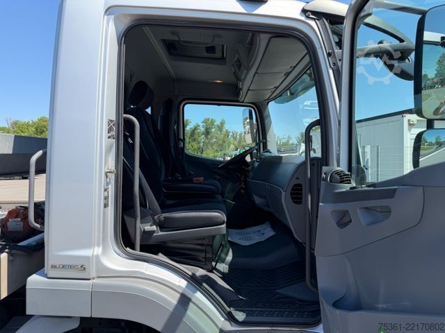 Abschleppwagen MERCEDES-BENZ Atego 822 Abschleppwagen Verschiebeplateau OMARS