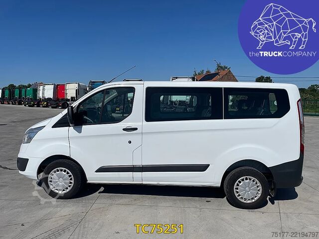 Passenger transportation Ford Transit Transit kombi 130.35 9 places
